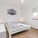 Luxurious In *