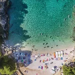 Luxurious In * Pula