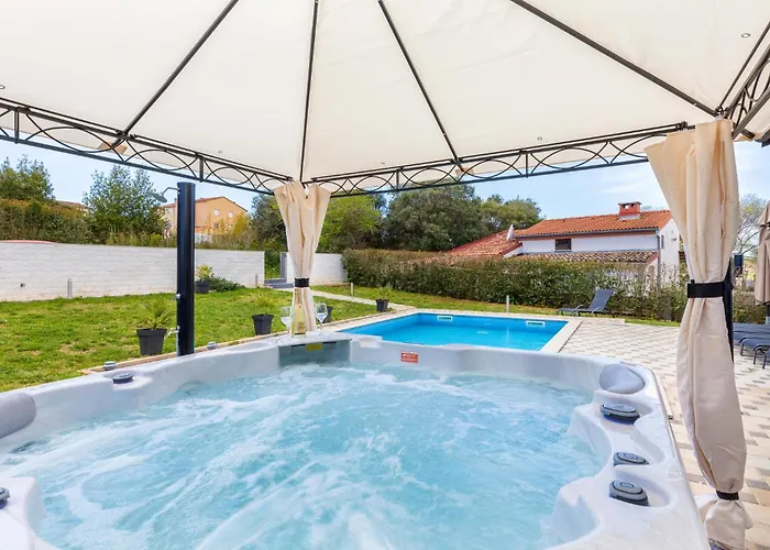 Holiday home Stunning In Pula