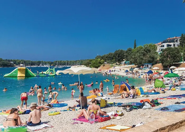 Stunning In * Pula